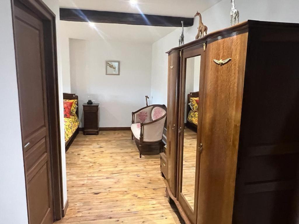 Bed and Breakfast The Little Robin Chevanceaux Екстер'єр фото